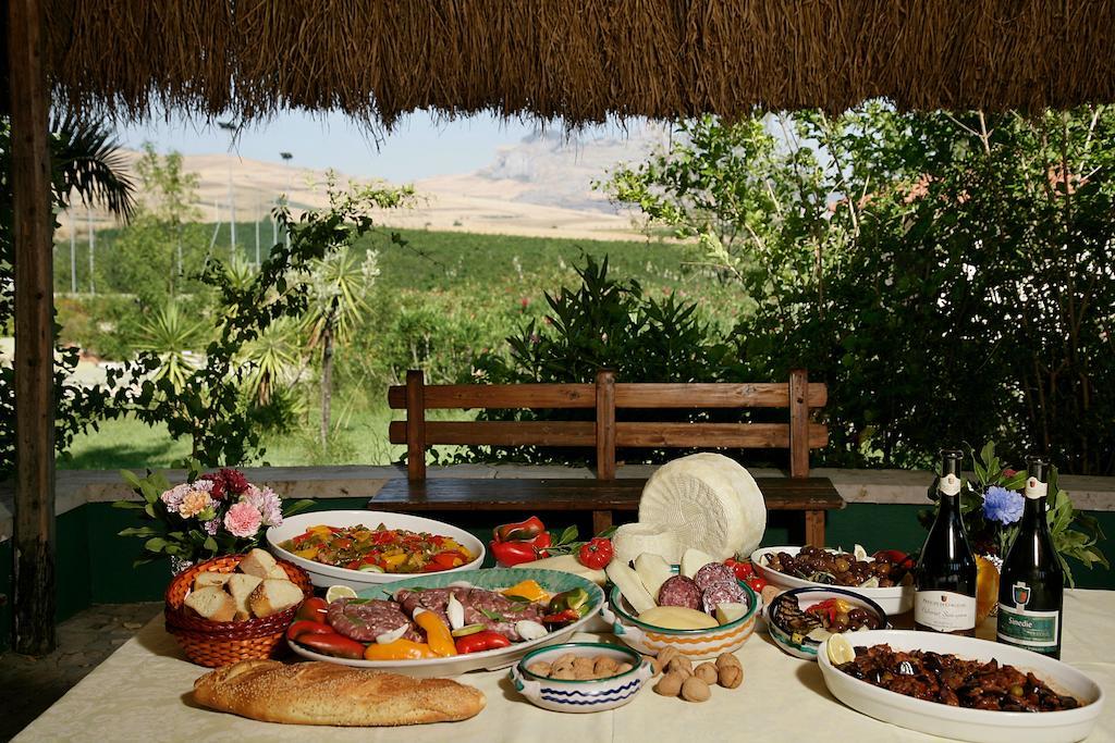 Agriturismo Tenute Pollara Roccamena Εξωτερικό φωτογραφία