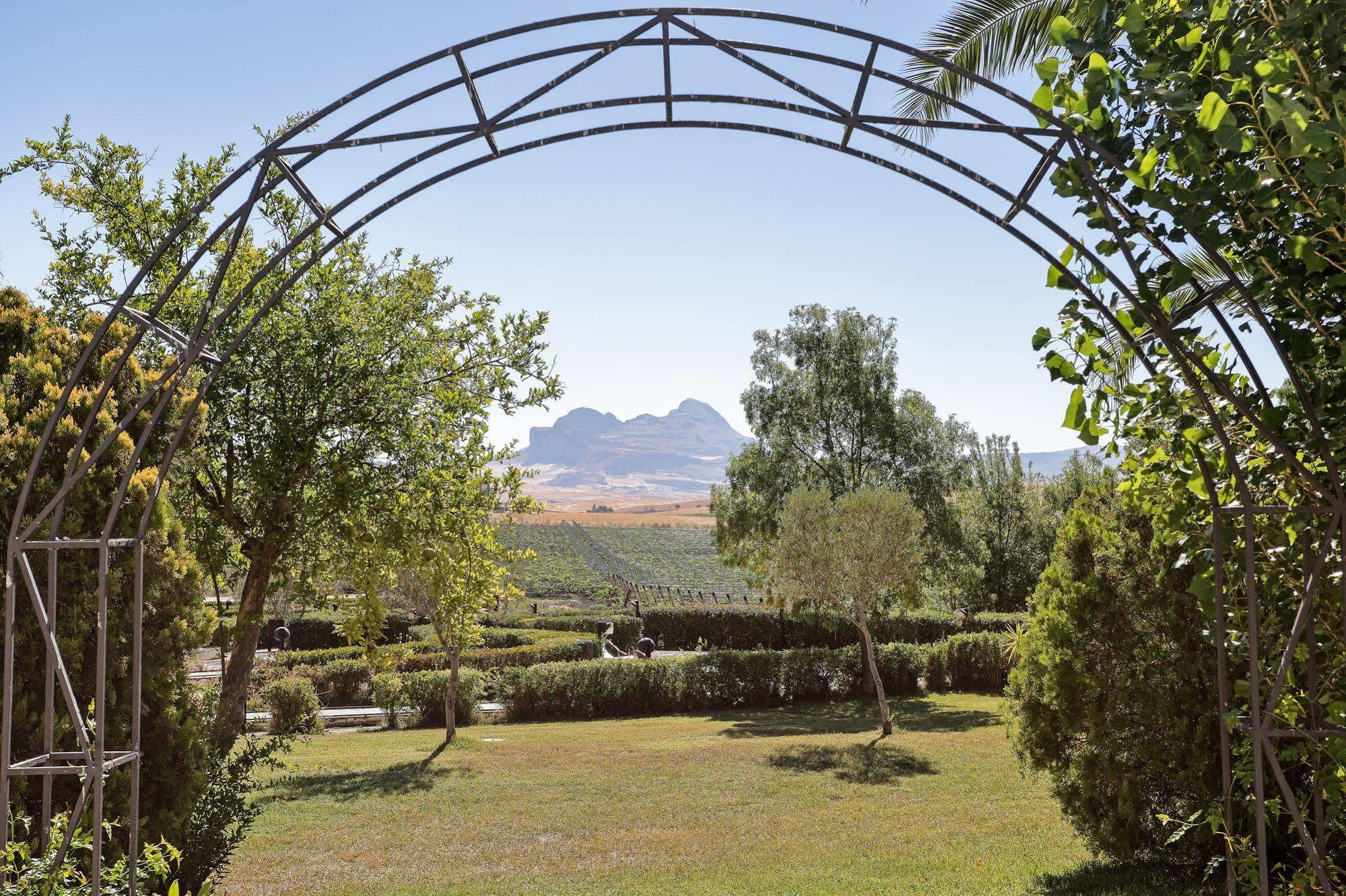 Agriturismo Tenute Pollara Roccamena Εξωτερικό φωτογραφία